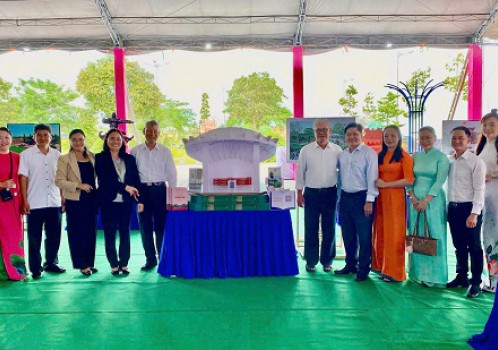 Thư viện tỉnh Đồng Tháp trưng bày sách, báo, tài liệu chào mừng Đại hội đại biểu Đảng bộ tỉnh Đồng Tháp lần thứ I, nhiệm kỳ 2025 – 2030