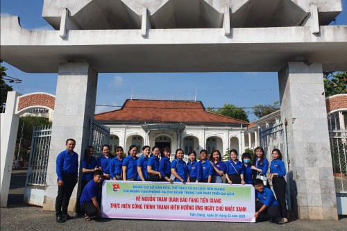 Thanh niên hưởng ứng ngày Chủ nhật Xanh chào mừng kỷ niệm 92 năm ngày thành lập Đoàn TNCS Hồ Chí Minh (26/3/1931 – 26/3/2023)