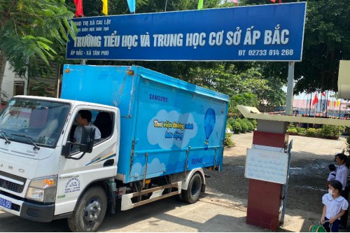 Chuyến xe tri thức tại Trường Tiểu học và THCS Ấp Bắc