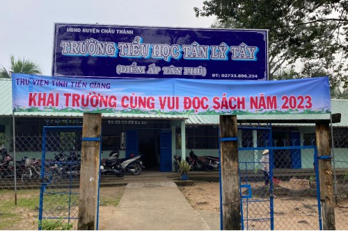 Ngày hội “ Khai trường cùng vui đọc sách năm 2023 ” tại Trường Tiểu học Tân Lý Tây